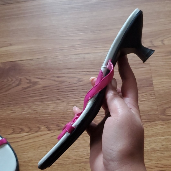 Mia Flower Heels - Picture 5 of 8